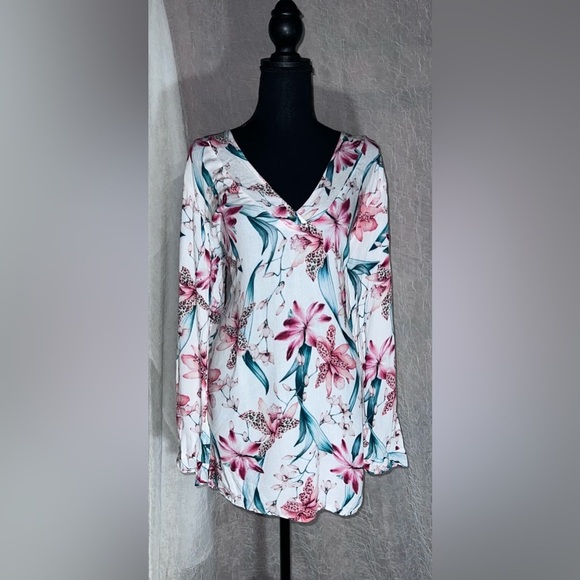 La Blanca Tops - Floral colorful beachy top